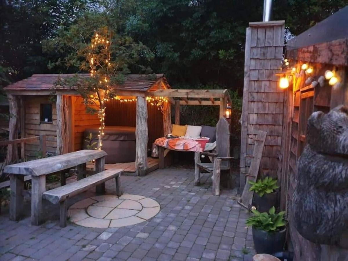 Charming 2-Bed Cabin In Sutton Coldfield Exterior foto